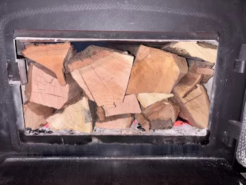 [Hearth.com] What Is In Your Stove Right Now?