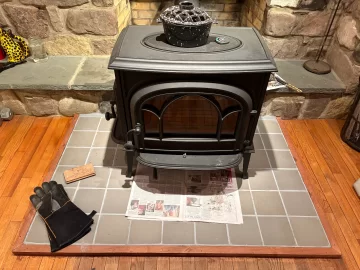 [Hearth.com] Jotul F500 v3 sits too low - what's the best way to raise?