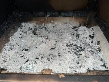 [Hearth.com] What Is In Your Stove Right Now?