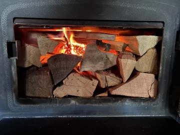 [Hearth.com] What Is In Your Stove Right Now?