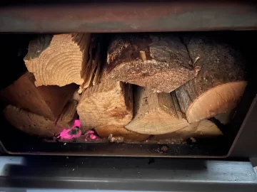 [Hearth.com] What Is In Your Stove Right Now?