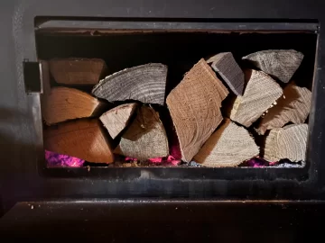 [Hearth.com] What Is In Your Stove Right Now?
