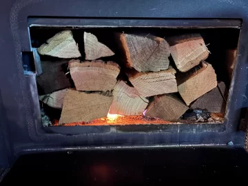 [Hearth.com] What Is In Your Stove Right Now?