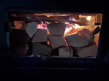 [Hearth.com] What Is In Your Stove Right Now?