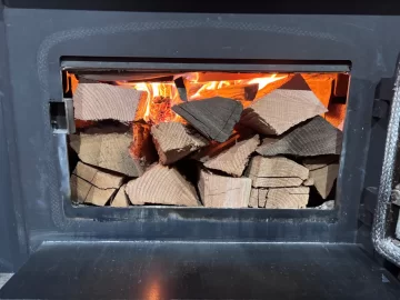 [Hearth.com] What Is In Your Stove Right Now?