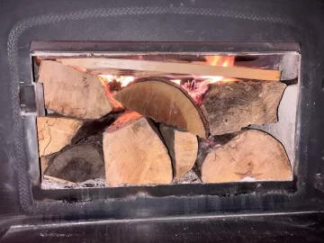 [Hearth.com] What Is In Your Stove Right Now?