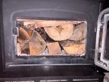 [Hearth.com] What Is In Your Stove Right Now?