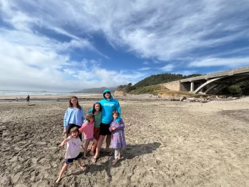 [Hearth.com] Road trip camping with a large family