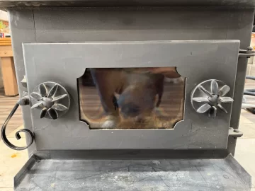 [Hearth.com] Step-top steel box stove ID — pinwheel draft caps + brass filigree