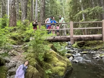 [Hearth.com] Road trip camping with a large family