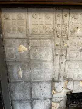 [Hearth.com] Found some kind of clay printed material around fire - victorian age