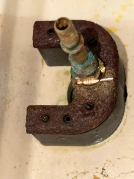 [Hearth.com] Bathroom pedestal sink faucet replacement according to TOH not the plumbers friend. Has anyone done this?