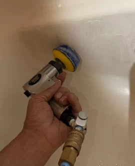 [Hearth.com] Taking the elbow grease out of cleaning a fiberglass tub.