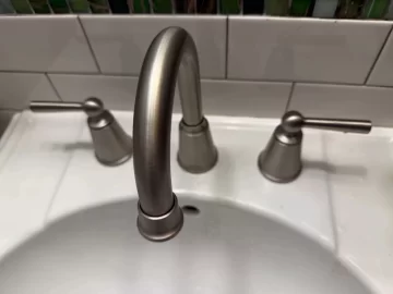 [Hearth.com] Bathroom pedestal sink faucet replacement according to TOH not the plumbers friend. Has anyone done this?