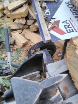 [Hearth.com] What’s Your Go-To Firewood and Why?