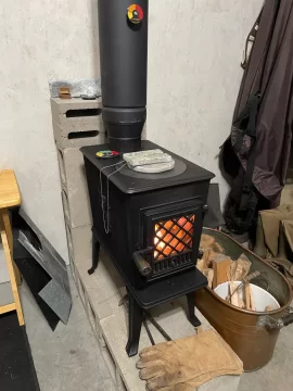 [Hearth.com] What Is In Your Stove Right Now?