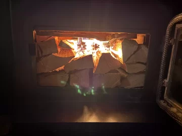 [Hearth.com] What Is In Your Stove Right Now?