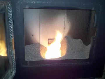 [Hearth.com] Heatilator PS50 still burning without cleaning, ***pic***