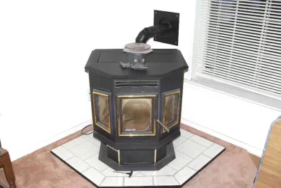 [Hearth.com] Quadrafire 1000 Pellets stopped feeding (faulty Firepot gasket maybe?)