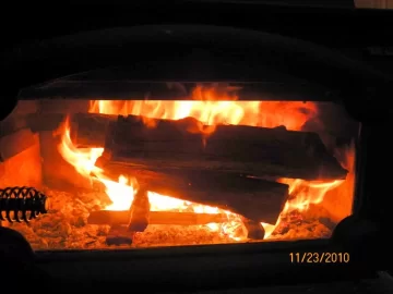 [Hearth.com] Your preferred method for building a fire
