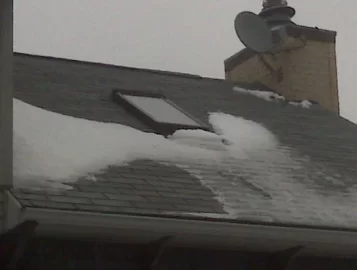 [Hearth.com] Ice Damming on the roof