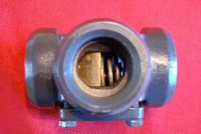 [Hearth.com] Danfoss flow direction?