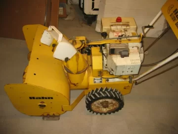 [Hearth.com] JD 1130 SE Snow blower