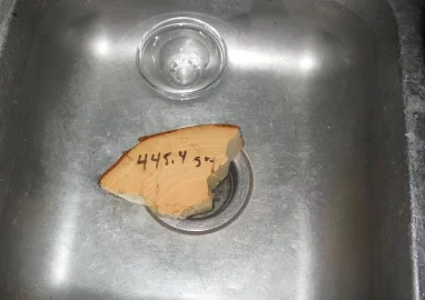 [Hearth.com] Nice video on visually showing how much water is in wet wood