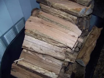 [Hearth.com] Dead wood with "cork-like" outer layer: Clean it off or leave it?