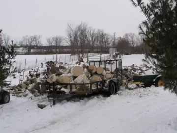 [Hearth.com] it was cold but got a full trailer full!!!