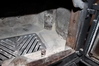 [Hearth.com] $1400 Isle Royal + pipe is it worth it ? Merged with stove now cleaned.