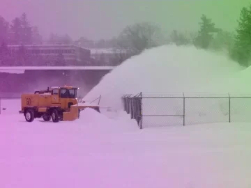 [Hearth.com] mornings at work (airport in the snow)
