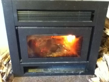 [Hearth.com] Pic of 1st meal cooking in Fireplace