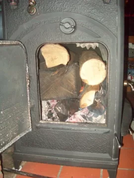 [Hearth.com] Burning Black Locust in a CAT stove