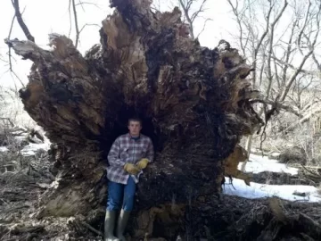 [Hearth.com] One Big Boy lays down.