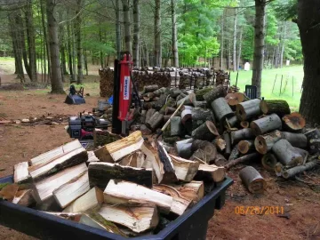 [Hearth.com] Splitting & Stacking this winters haul.