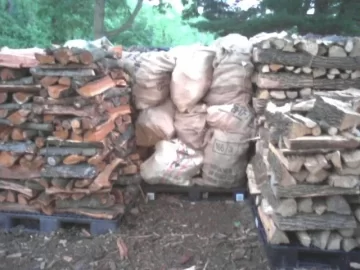 [Hearth.com] How to store and move the knots and butts and lumps and chunks