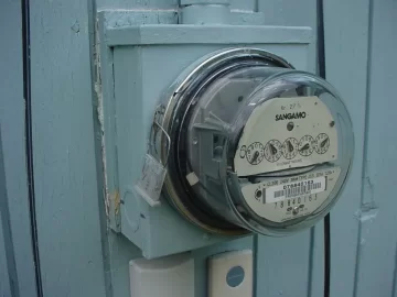 [Hearth.com] Strange smell in basement and Circuit Panel feels hot next to 100 Amp Main Circuit Breakers! We have