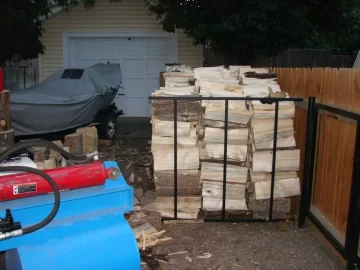 [Hearth.com] Wood pile "bookend"