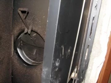 [Hearth.com] Damper Block Off Plate Attach in Prefab Zero Clearance Fireplace