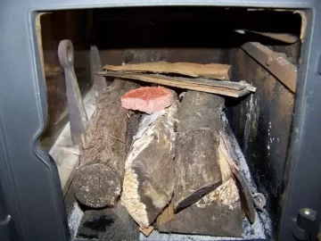 [Hearth.com] Another Firestarting Technique (pics)