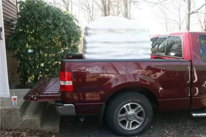 [Hearth.com] How many of you move a ton a pellets on your truck?  Do you have a full ton truck?