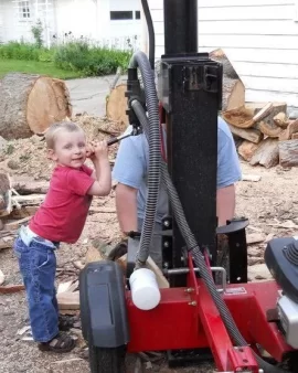 [Hearth.com] My 3y/o splitting wood video! (log splitter not maul!)