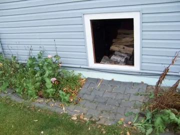 [Hearth.com] Started burning - basement woodbox filled up.