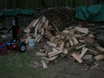 [Hearth.com] I was able to split some of those monster rounds today