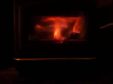 [Hearth.com] Do the color of the secondary flames mean anything?