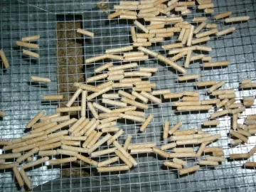 [Hearth.com] diy sifter(screener) for my long pellets.
