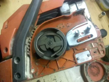[Hearth.com] Husky 141  Chain is always running.