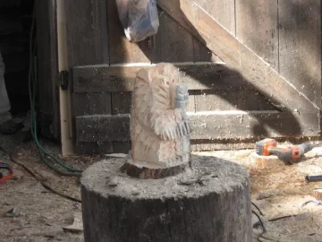 [Hearth.com] Chainsaw Carving