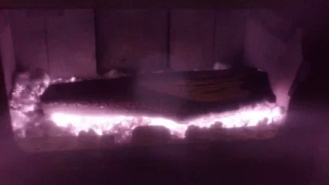 [Hearth.com] Is fire supposed to stop roaring when you lock the latch???